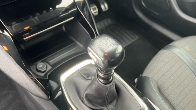 Peugeot 208 1.2 PureTech 100 Allure Premium + 5dr Petrol Hatchback